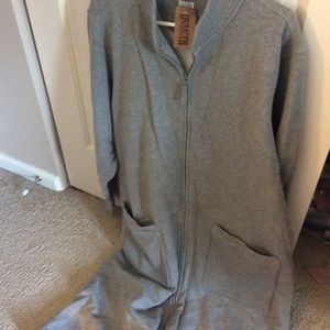 Duluth Trading Women’s zip up full robe